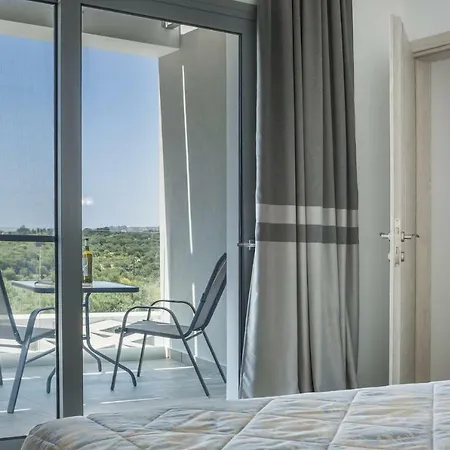 Trapezaki Sleeps 6 Pool Air Con Trapezaki (Kefalonia)