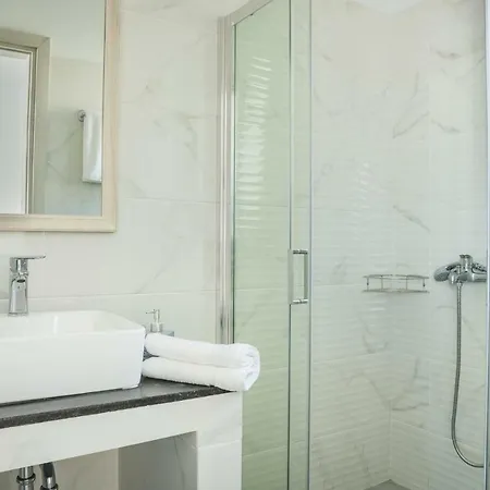 Βίλα Trapezaki Sleeps 6 Pool Air Con *